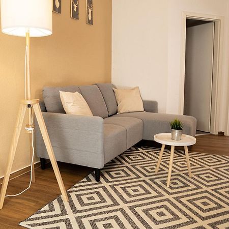 Fullhouse - Halle - T28 - Deer Apartment Zewnętrze zdjęcie